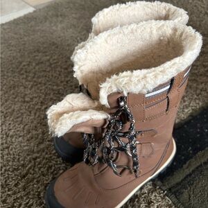 Brown Fur-Lined Winter Boots